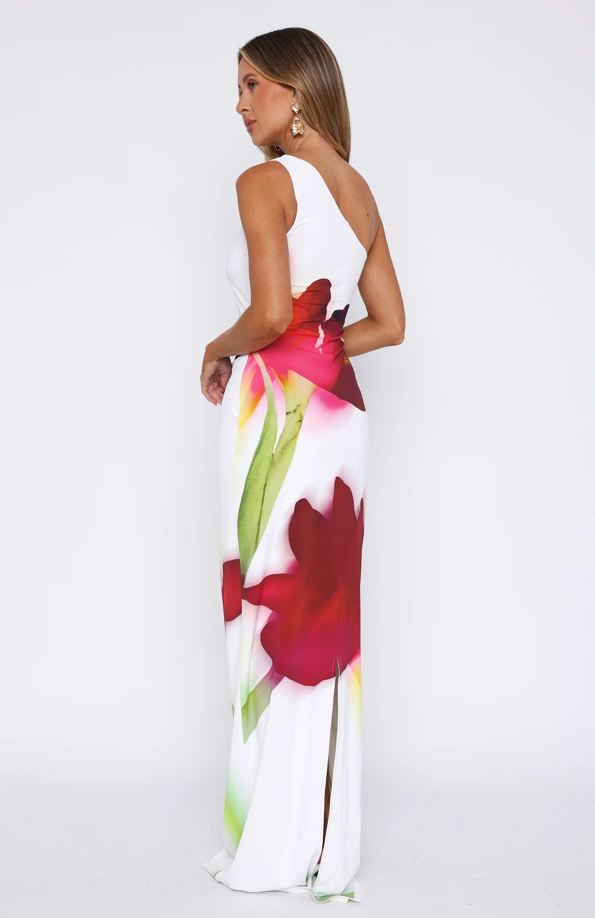 Einschultriges Maxikleid mit Blumenmuster in Weiß