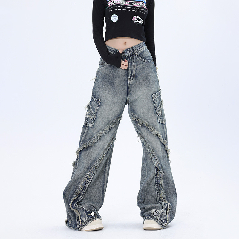 Zerrissene übergroße Jeans